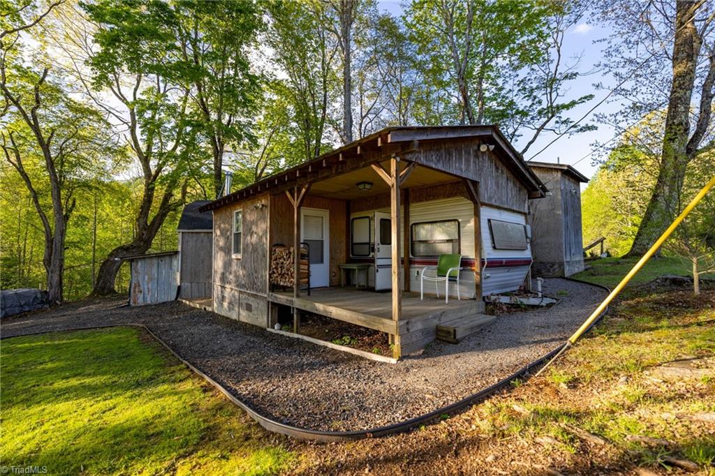 752 Mud Creek Road, Lansing, North Carolina image 33