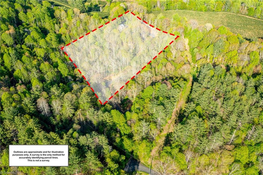 752 Mud Creek Road, Lansing, North Carolina image 37
