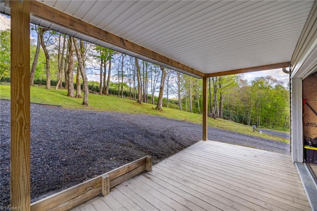 752 Mud Creek Road, Lansing, North Carolina image 8