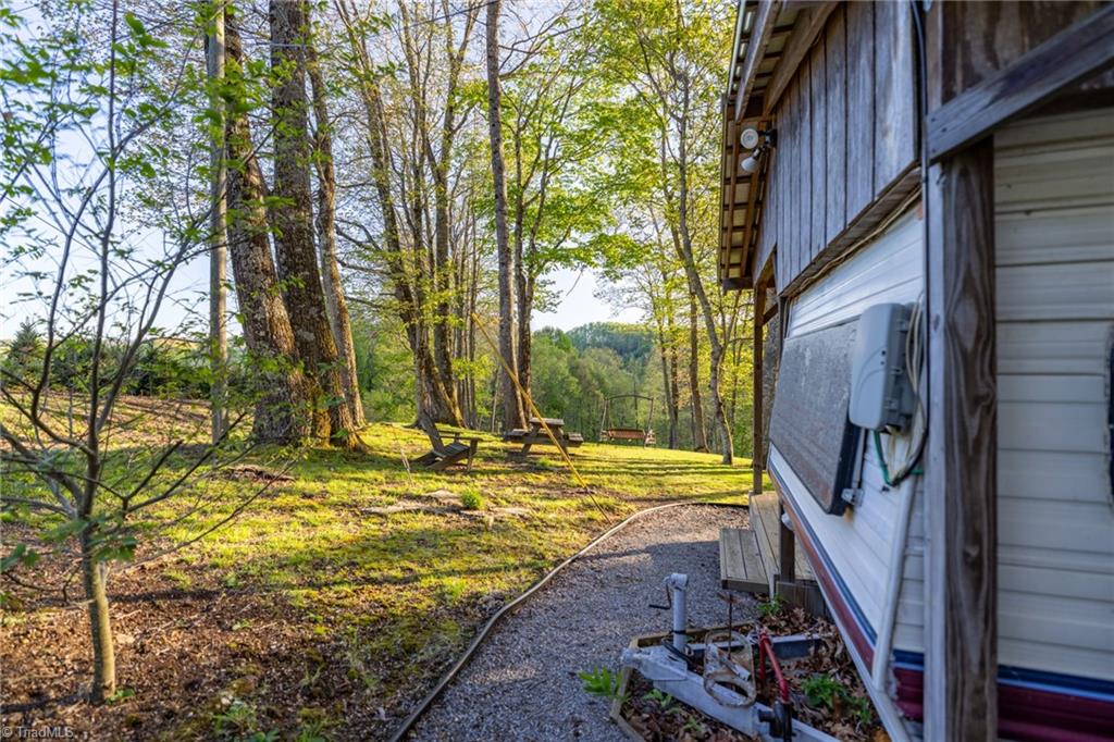 752 Mud Creek Road, Lansing, North Carolina image 31
