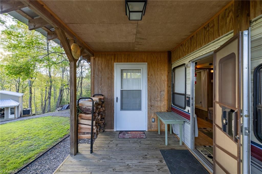 752 Mud Creek Road, Lansing, North Carolina image 12
