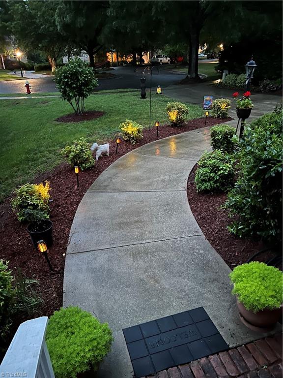 2431 Tweedmore Court