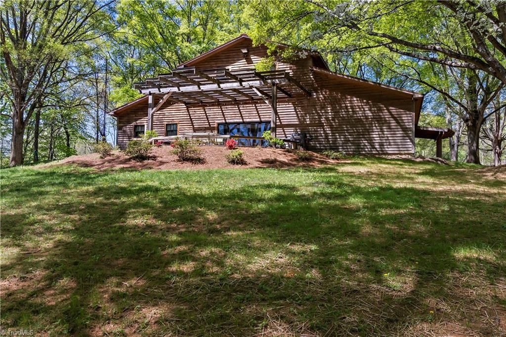 Photo of 2950 Beroth Road, Pfafftown, NC 27040 (MLS # 1178305)