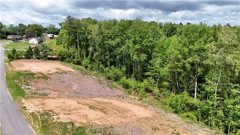 Vacant Land For Sale - LOT 29 & 30 Meadowlark Road<br/> Mount Airy, NC 27030