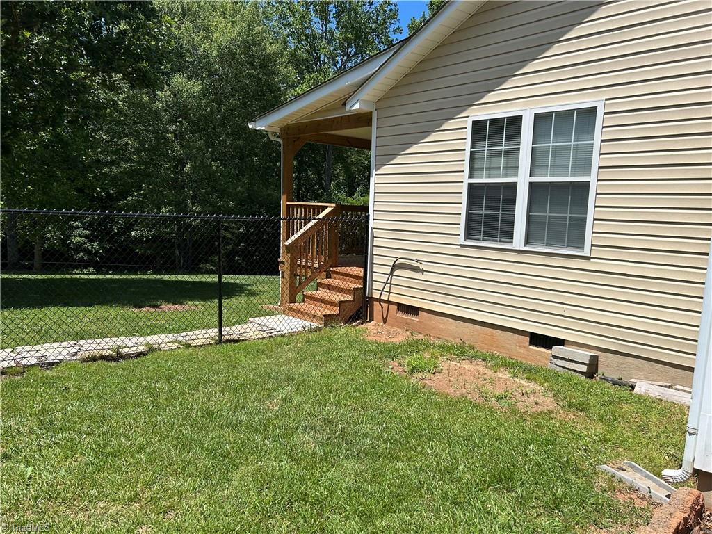 167 Southwycke Lane, Pilot Mountain, North Carolina image 5