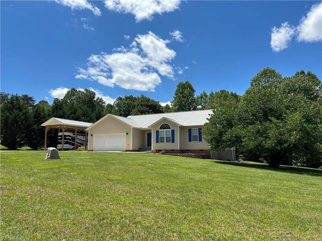 167 Southwycke Lane, Pilot Mountain, North Carolina image 3
