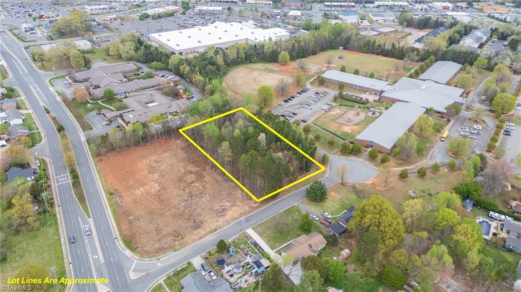 000 Cardwell Drive, Burlington, North Carolina image 1