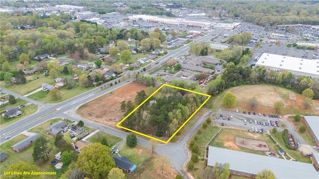 000 Cardwell Drive, Burlington, North Carolina image 2