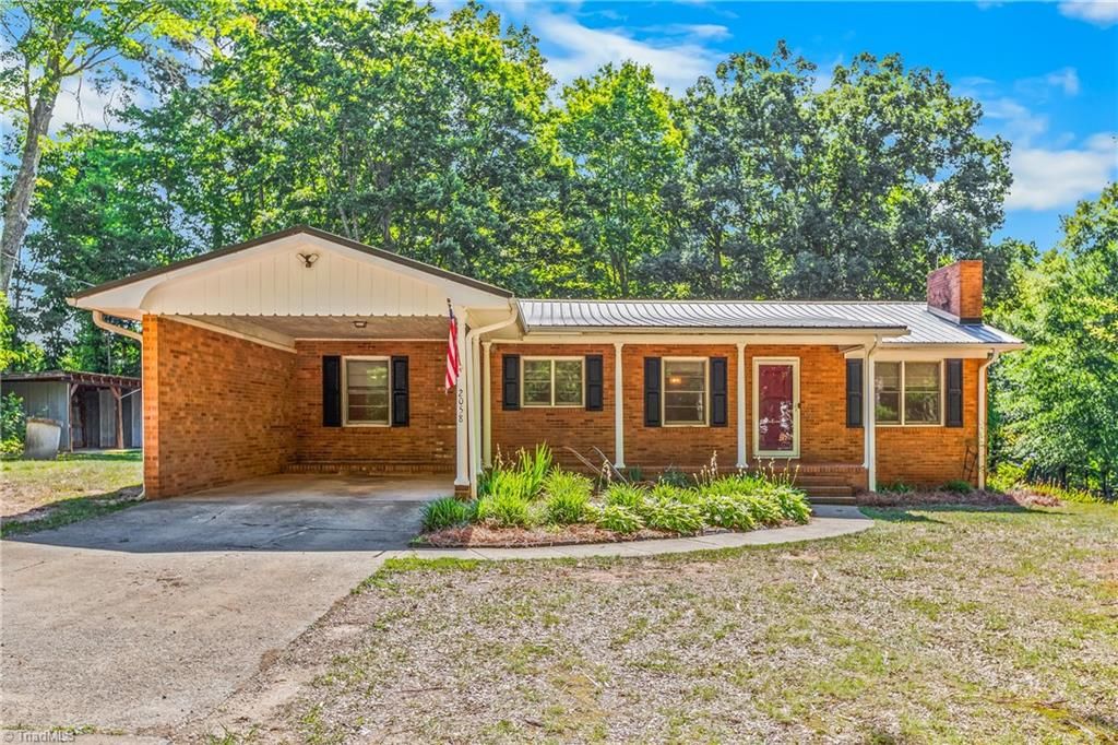 Photo of 2058 Pleasant View Church Road, Danbury, NC 27016 (MLS # 1225070)