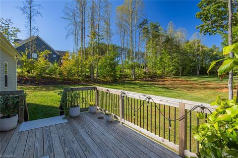 A home in Kernersville