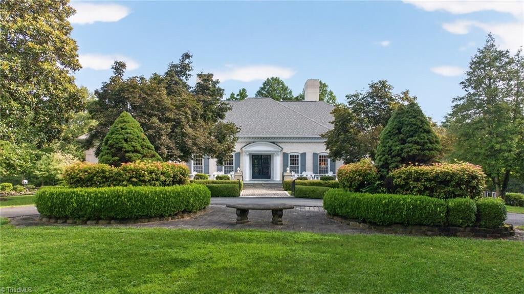 Photo of 373 Lawrelyn Drive, Mount Airy, NC 27030 (MLS # 1231498)