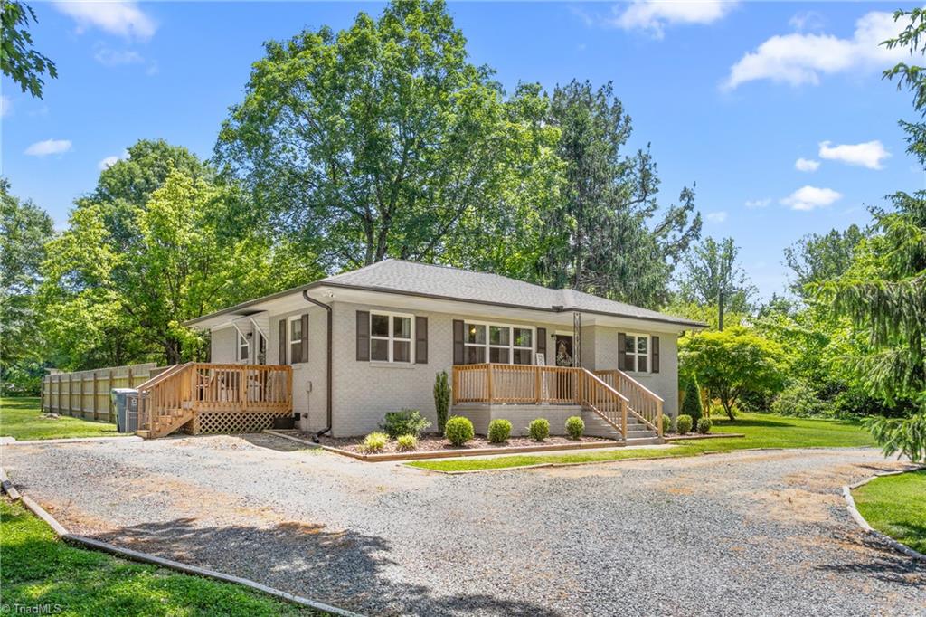 827 Loop Road, Burlington, North Carolina image 2