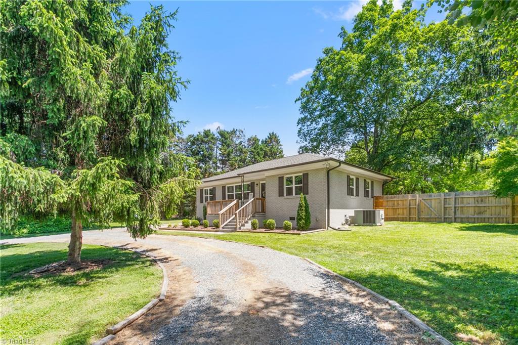 827 Loop Road, Burlington, North Carolina image 4