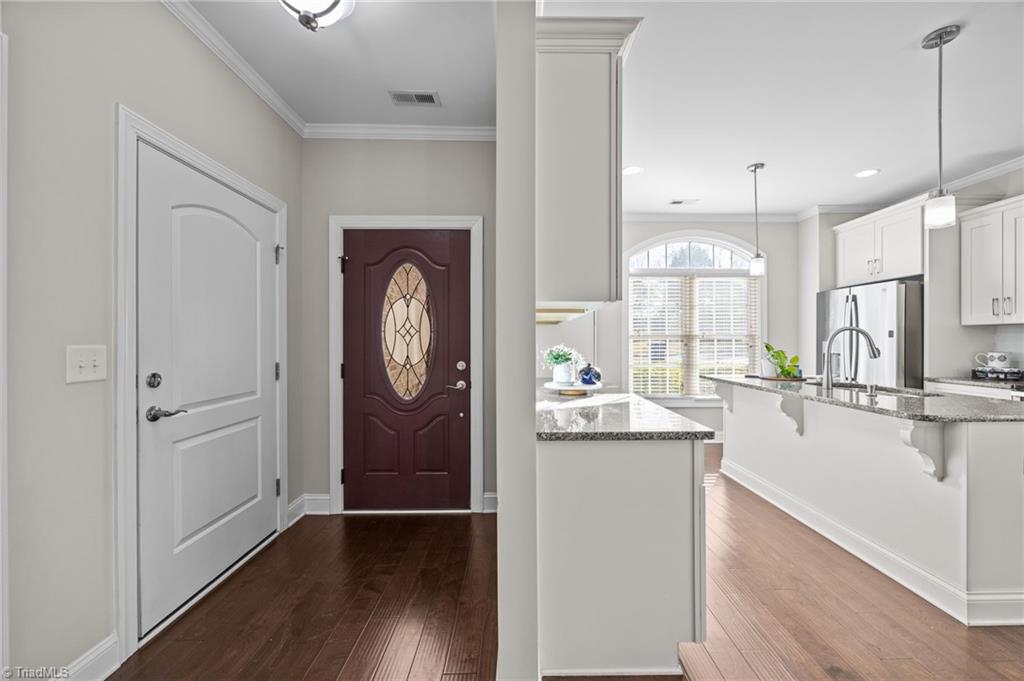 2084 Lake Point Drive