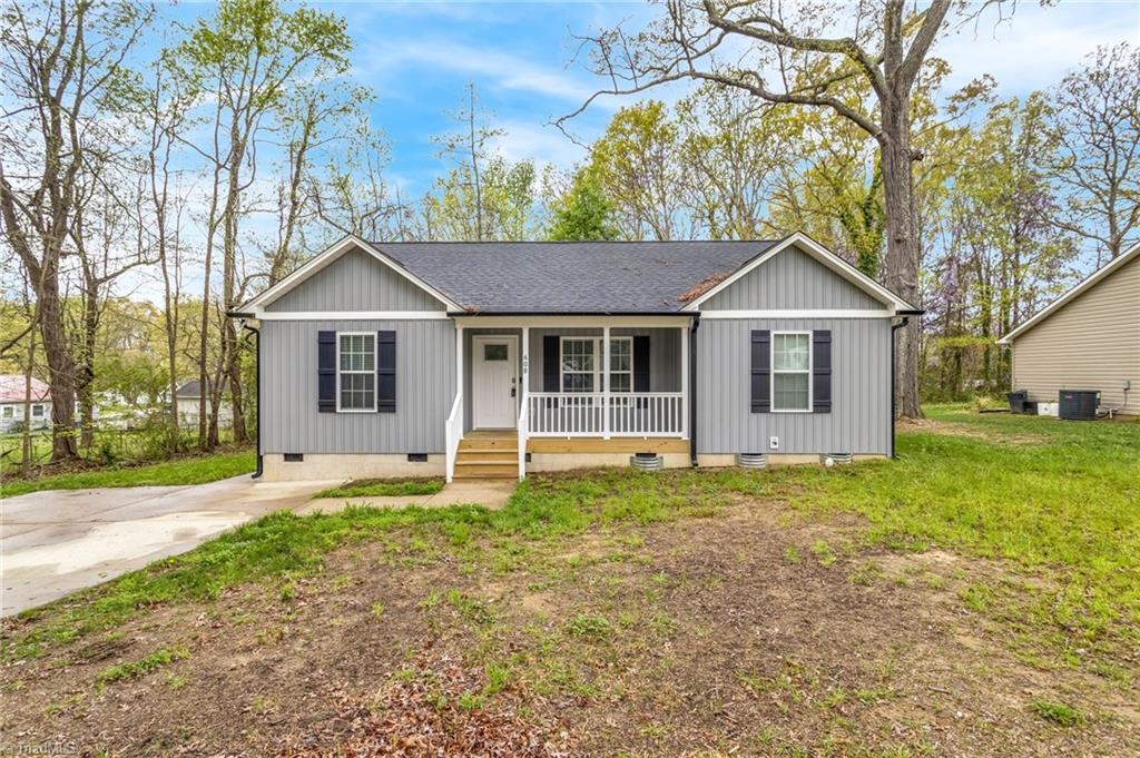 608 Carter Drive, Thomasville, North Carolina image 1