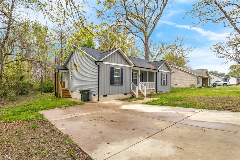 608 Carter Drive, Thomasville, North Carolina image 3
