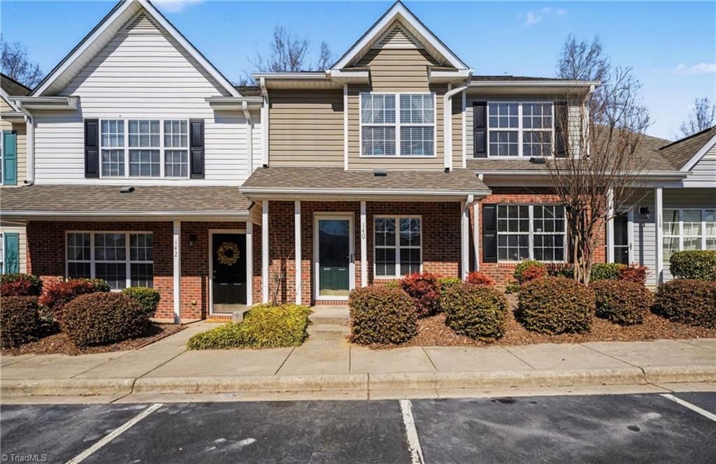 Photo of 140 Tannenbaum Circle, Greensboro, NC 27410 (MLS # 1209096)