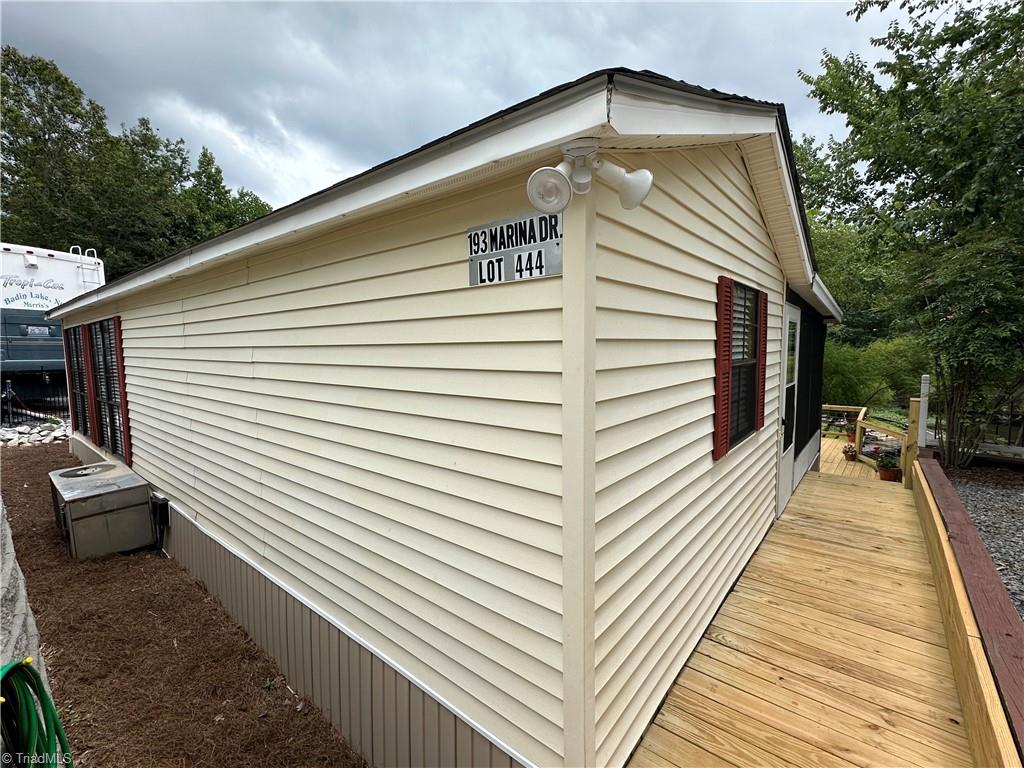 193 Marina Drive, New London, North Carolina image 3