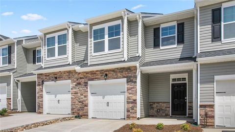 A home in Kernersville