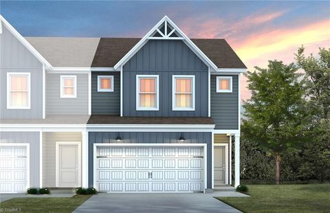 Townhouse For Sale - 2400 Idol Mill Drive<br/> McLeansville, NC 27301