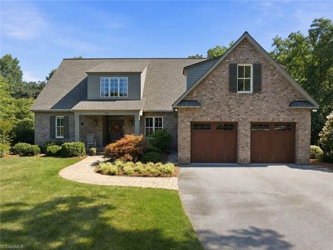 Homes For Sale - 559 Mill Stream Lane<br/> Lexington, NC 27292