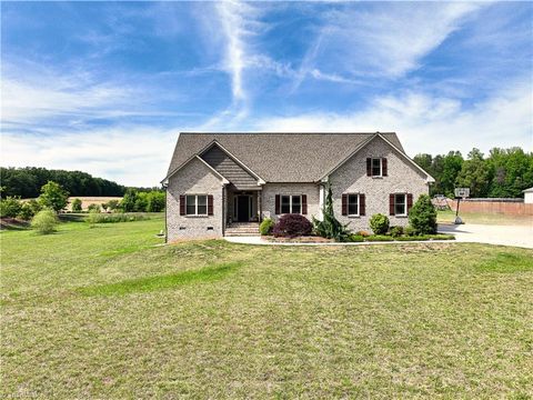 Homes For Sale - 8128 Belews Creek Road<br/> Stokesdale, NC 27357