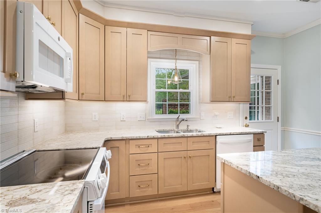16 Fountain Manor Drive #B, Greensboro, North Carolina image 12