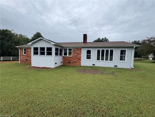 704 BAILEY RD, WINSTON SALEM, NC 27107 - Image 2c700d3a25e8a280c85a006a52499d55/2102581057