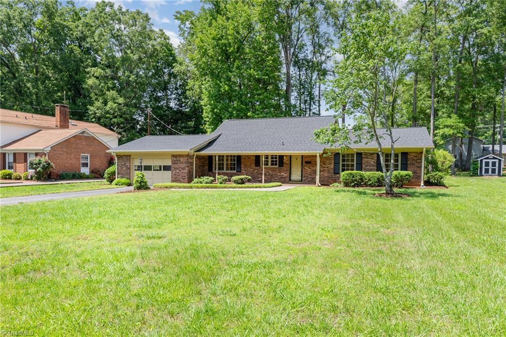 135 Devonway Street, Eden, North Carolina image 2