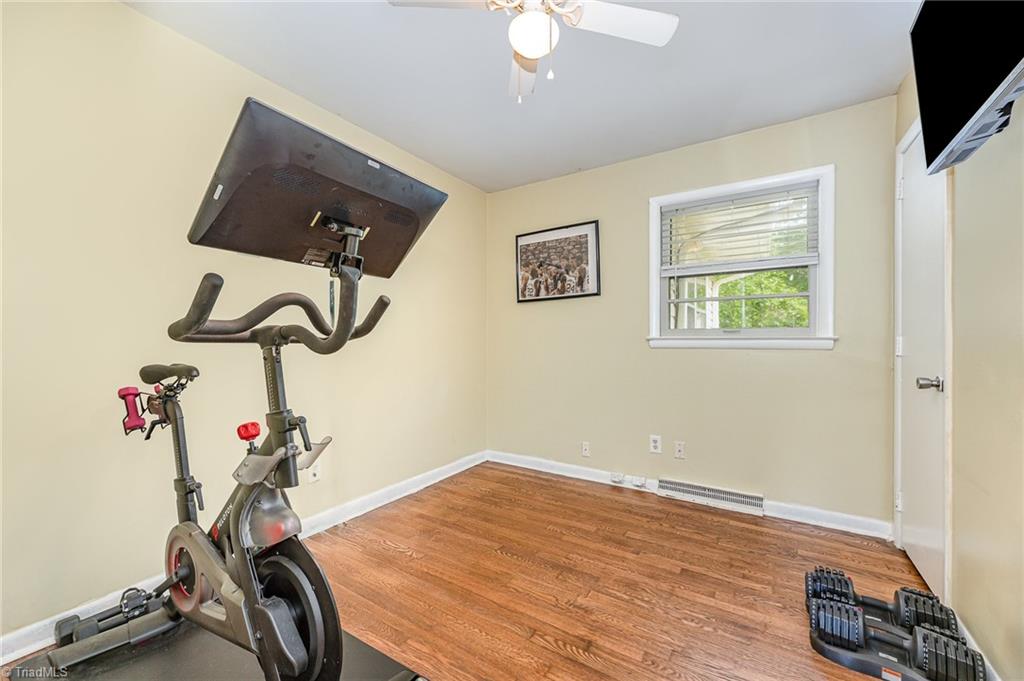 3104 Canterbury Street, Greensboro, North Carolina image 17