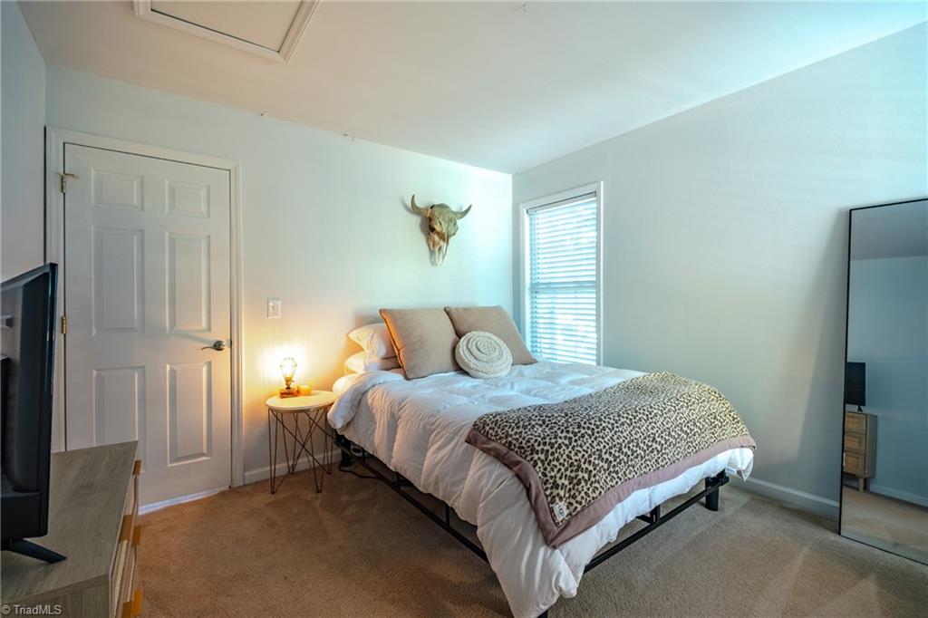 1617 Hunterwoods Drive, High Point, North Carolina image 11
