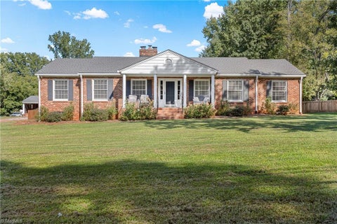 Homes For Sale - 3709 Liberty Road<br/> Greensboro, NC 27406