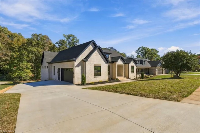 132 Glen Brooke Lane, photo 3 of 41