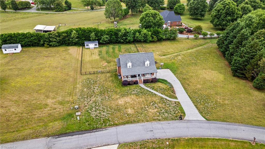 Photo of 184 Cummings Court, Lexington, NC 27295 (MLS # 1221929)
