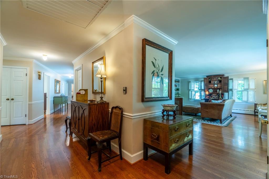 1204 Greenway Drive