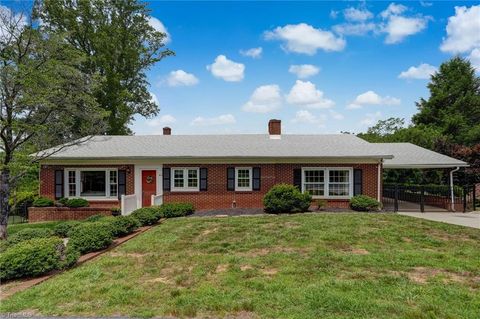 Homes For Sale - 411 Vintage Road<br/> Rockingham County, Eden, NC 27288