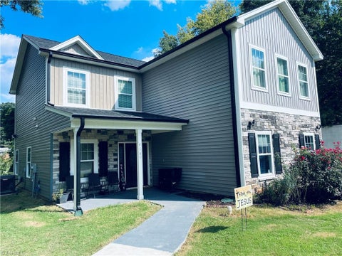 Homes For Sale - 4587 Garden Street<br/> Winston-Salem, NC 27105