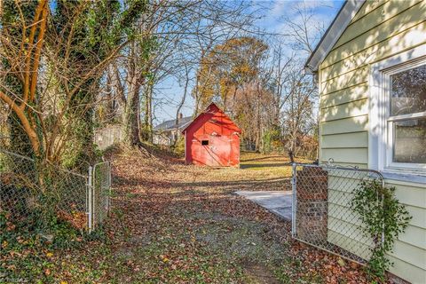 A home in Mount Airy