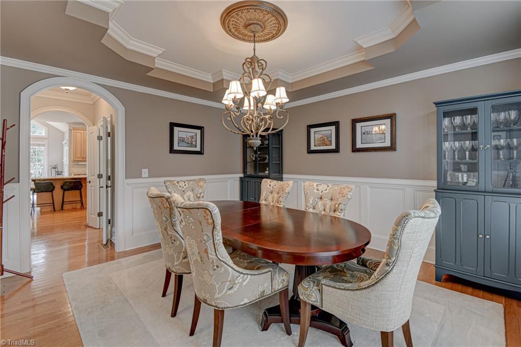 230 Ashbourne Lake Court