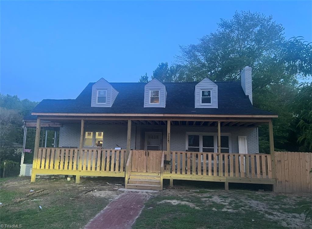 Photo 1 of 6 of 228 Hylton Street house