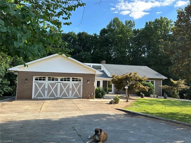 418 Cristi Lane, photo 5 of 50