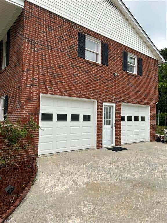 Photo of 436 Forest Creek Drive, Winston-Salem, NC 27107 (MLS # 1225321)