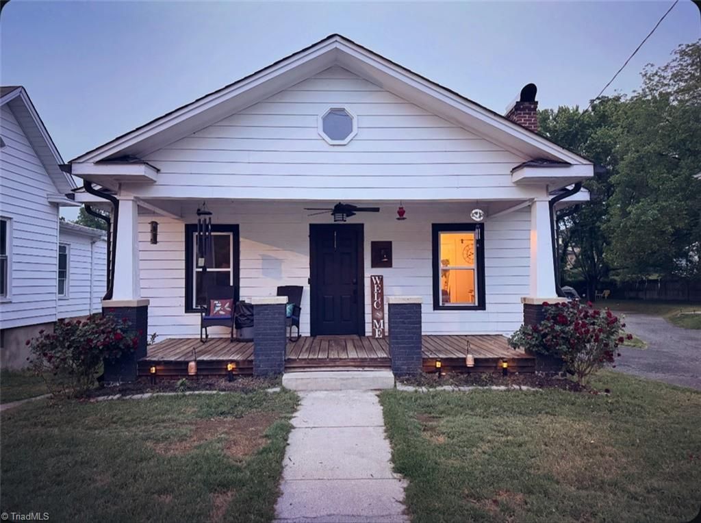 Photo of 130 W Elm Street, Mount Airy, NC 27030 (MLS # 1222071)