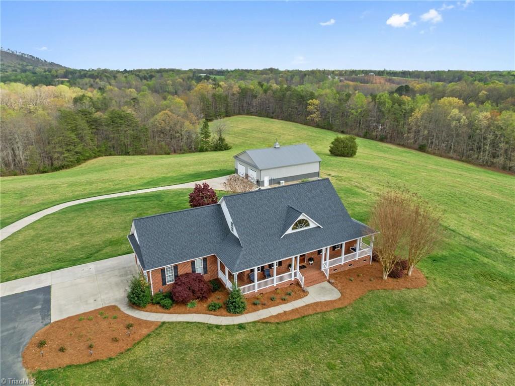 1462 Overby Road, Walnut Cove, North Carolina image 3
