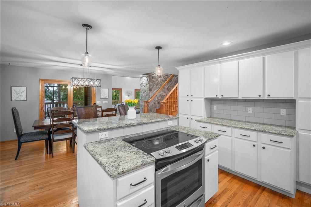 Photo of 122 Mountain Harbor Drive, Lexington, NC 27292 (MLS # 1199138)