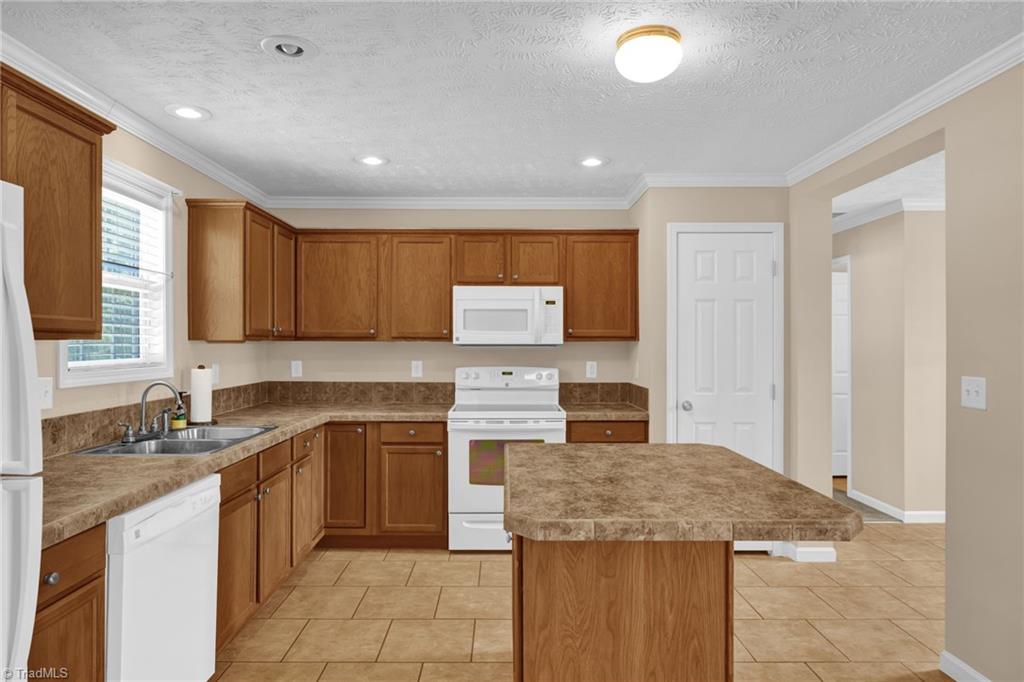 2533 Croatan Trail, Pleasant Garden, North Carolina image 12