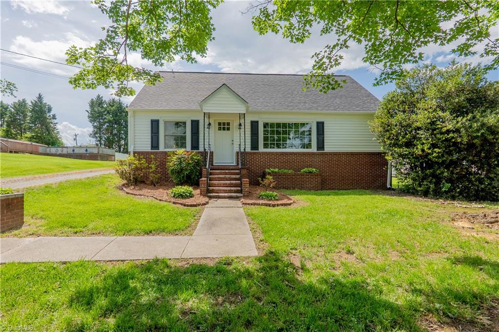 116 Dogwood Drive, Mount Airy, North Carolina image 1