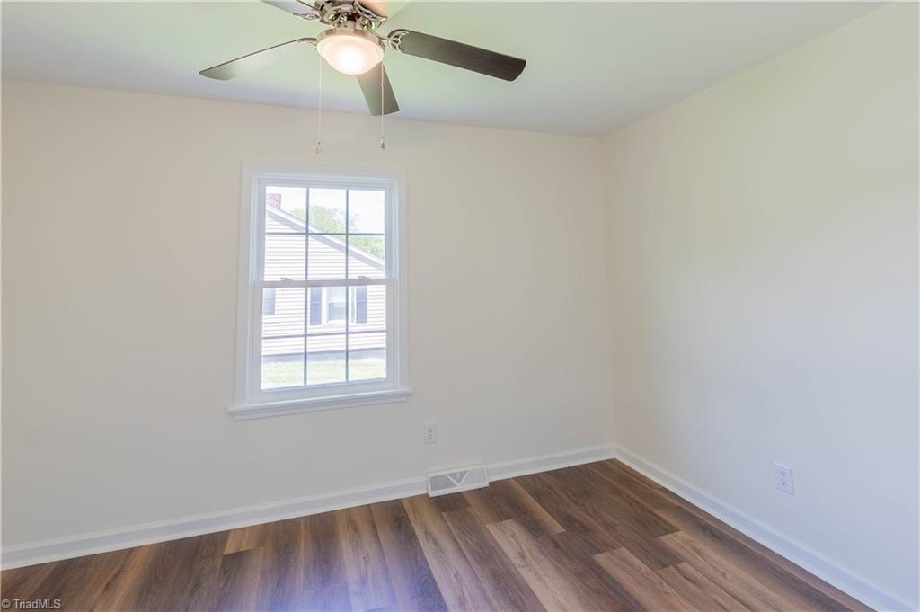 116 Dogwood Drive, Mount Airy, North Carolina image 11