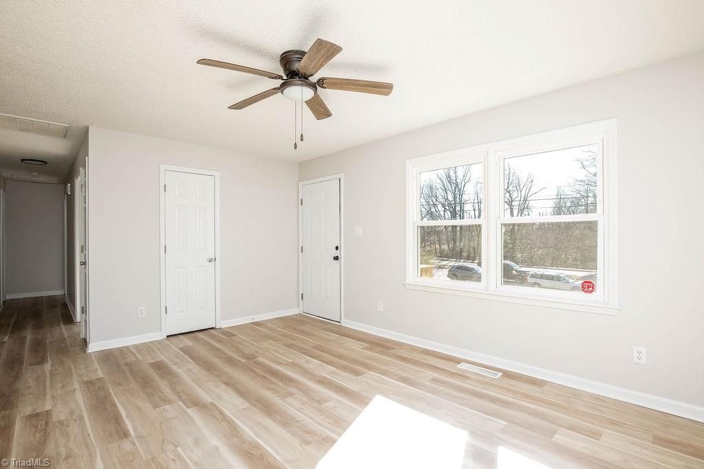 Photo of 3003 E Wendover Avenue, Greensboro, NC 27405 (MLS # 1207114)