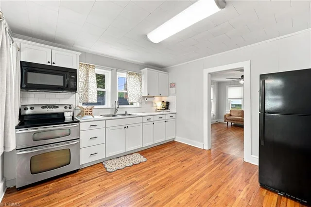 144 Decatur Avenue, photo 5 of 24